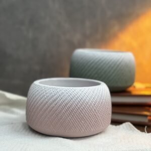 nordic diagonal craving decorative plant/flower pot 北欧斜纹圆水泥花盆